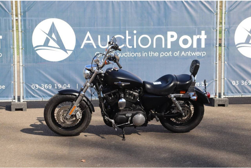 Harley-Davidson SPORTSTER XL1200 CUSTOM - Мотоцикл: фото 1 Harley-Davidson SPORTSTER XL1200 CUSTOM - Мотоцикл: фото 1