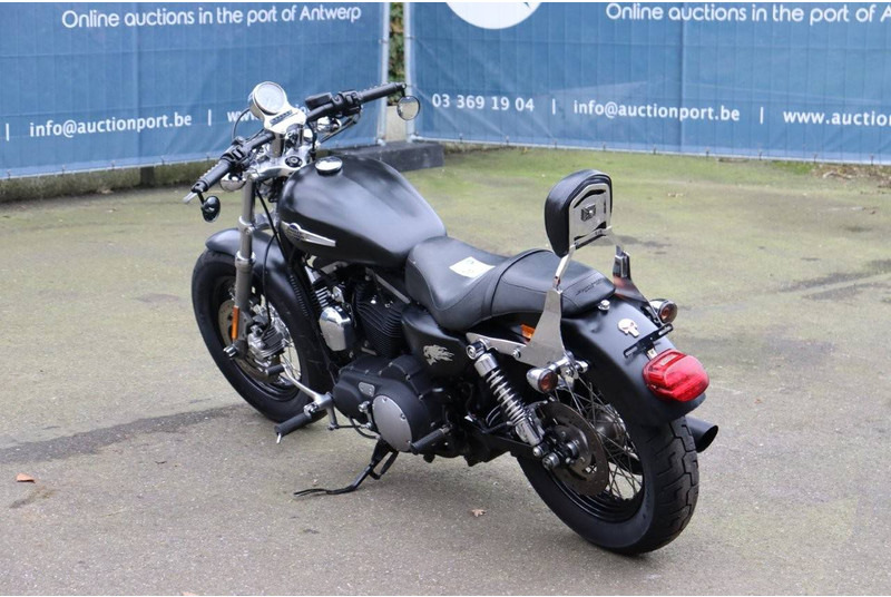 Harley-Davidson Sporster XL1200 Custom - Мотоцикл: фото 4 Harley-Davidson Sporster XL1200 Custom - Мотоцикл: фото 4