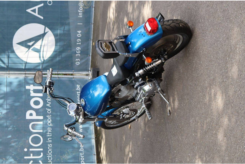 Harley-Davidson Sportster XL 883 Super Low - Мотоцикл: фото 4 Harley-Davidson Sportster XL 883 Super Low - Мотоцикл: фото 4