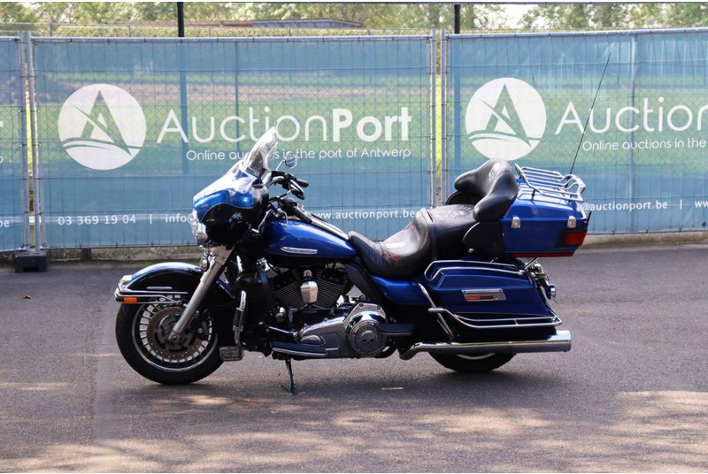 Harley-Davidson Ultra Classic - Мотоцикл: фото 1 Harley-Davidson Ultra Classic - Мотоцикл: фото 1