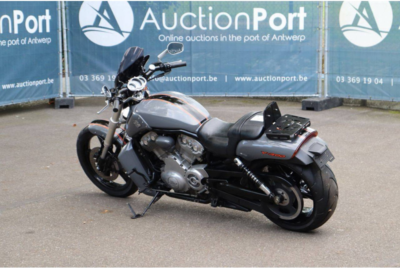 Harley-Davidson V-Rod - Мотоцикл: фото 3 Harley-Davidson V-Rod - Мотоцикл: фото 3