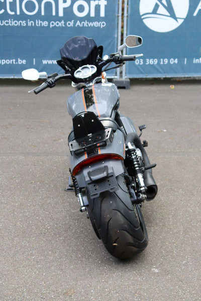 Harley-Davidson V-Rod - Мотоцикл: фото 5 Harley-Davidson V-Rod - Мотоцикл: фото 5