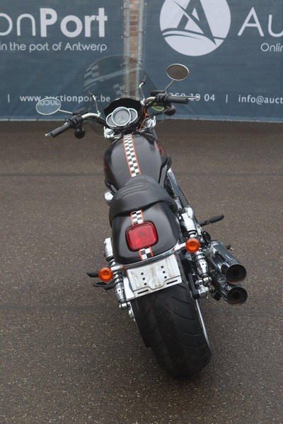 Harley-Davidson V-Rod - Мотоцикл: фото 5 Harley-Davidson V-Rod - Мотоцикл: фото 5