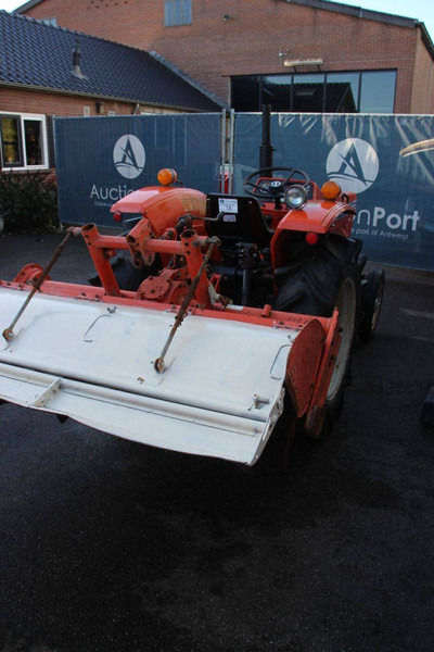 Hinomoto E262 - Трактор: фото 5 Hinomoto E262 - Трактор: фото 5