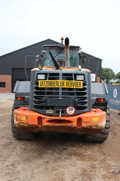 Hitachi ZW250 - Колёсный погрузчик: фото 4 Hitachi ZW250 - Колёсный погрузчик: фото 4