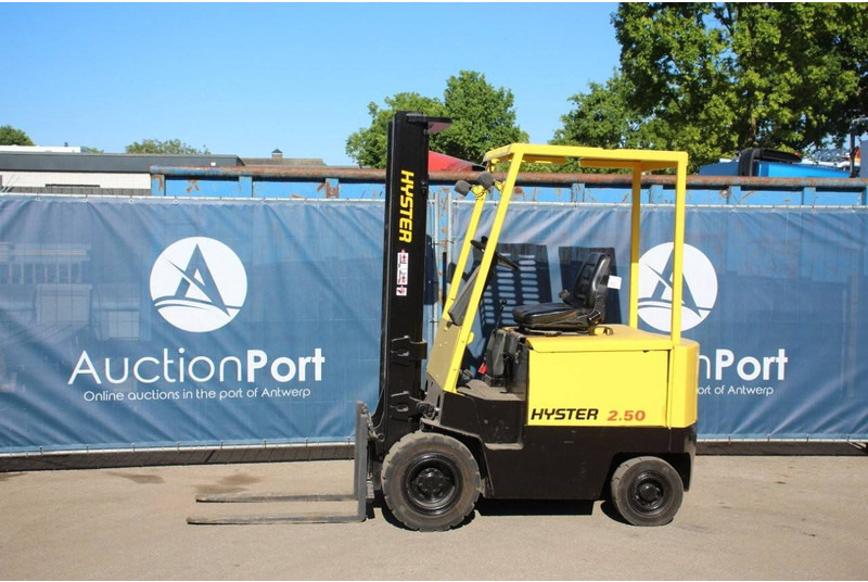 Hyster J2.50XL - Электропогрузчик: фото 1 Hyster J2.50XL - Электропогрузчик: фото 1