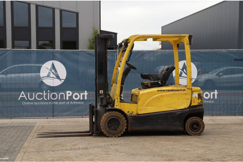 Hyster J3.0XN - Электропогрузчик: фото 1 Hyster J3.0XN - Электропогрузчик: фото 1