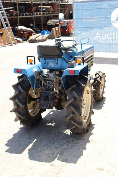 Трактор Iseki TU1600F: фото 6 Трактор Iseki TU1600F: фото 6