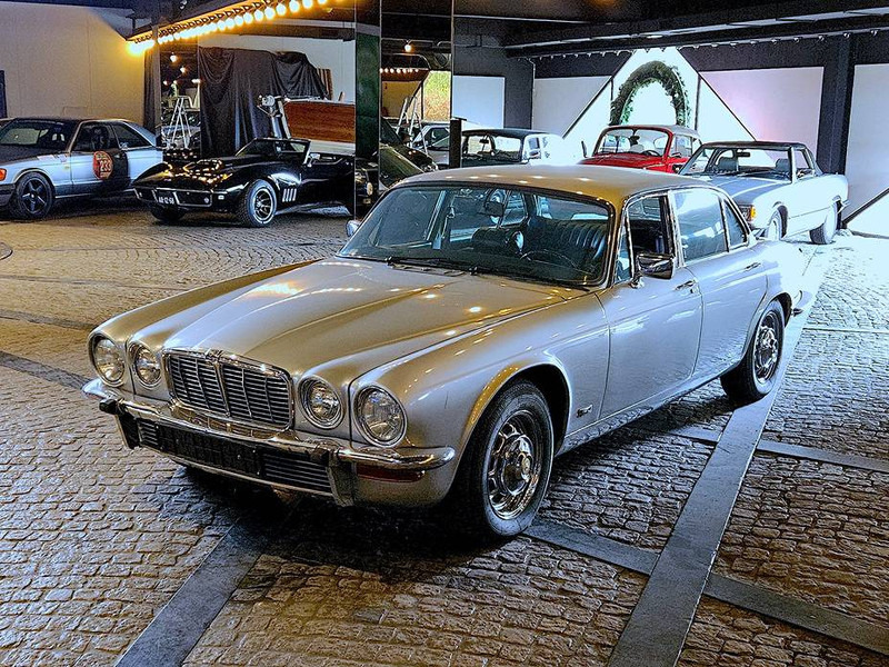 Jaguar XJ (series II) 4.2 Automatic - Седан: фото 1 Jaguar XJ (series II) 4.2 Automatic - Седан: фото 1