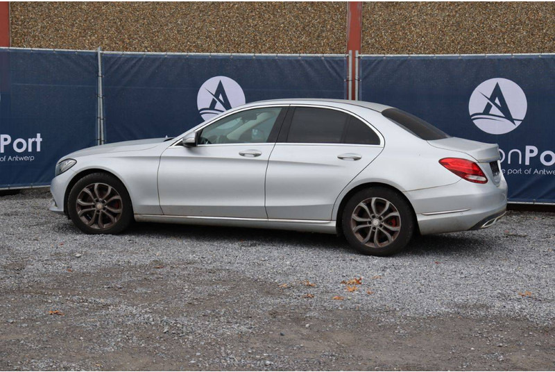 Mercedes-Benz C-Klasse 200 - Седан: фото 3 Mercedes-Benz C-Klasse 200 - Седан: фото 3