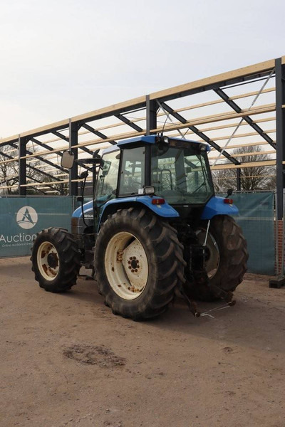 New Holland TS100 - Трактор: фото 3 New Holland TS100 - Трактор: фото 3
