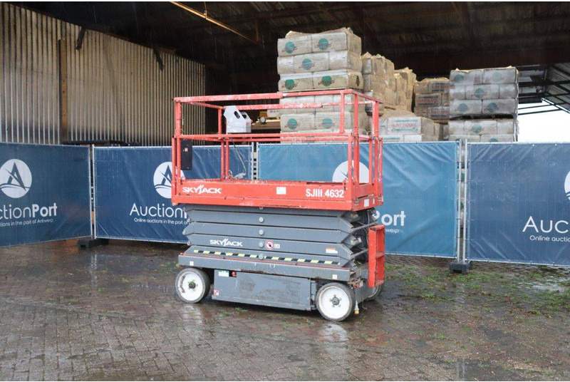 Skyjack SJIII 4632 - Ножничный подъемник: фото 3 Skyjack SJIII 4632 - Ножничный подъемник: фото 3