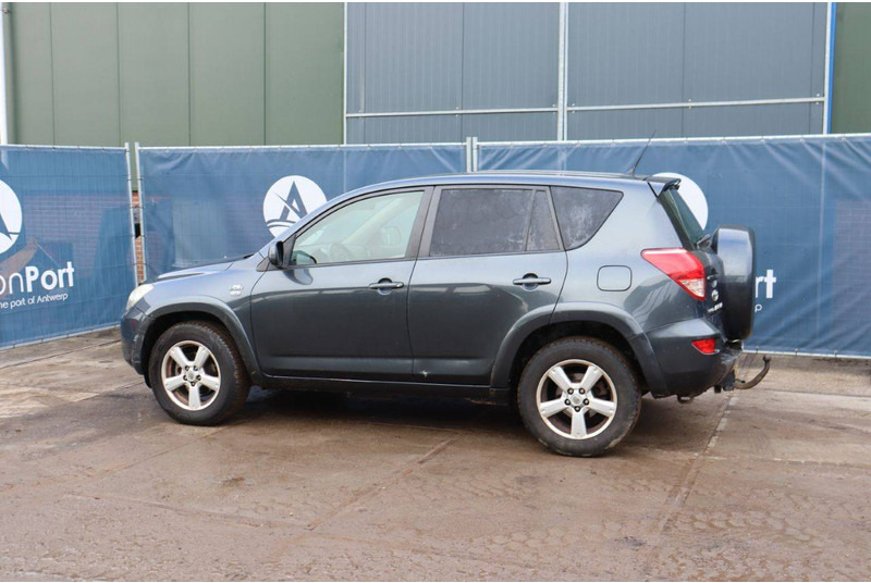 Toyota ALA30L-AWFGXW - Внедорожник: фото 3 Toyota ALA30L-AWFGXW - Внедорожник: фото 3