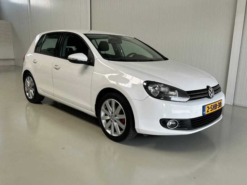 Volkswagen GOLF 1.6 TDI HIGHLINE - Седан: фото 2 Volkswagen GOLF 1.6 TDI HIGHLINE - Седан: фото 2