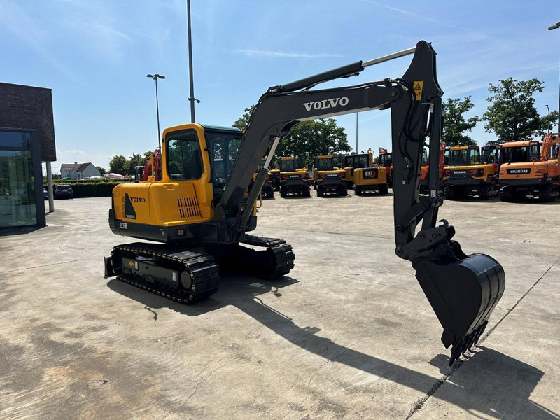 Volvo EC55B - Гусеничный экскаватор: фото 3 Volvo EC55B - Гусеничный экскаватор: фото 3