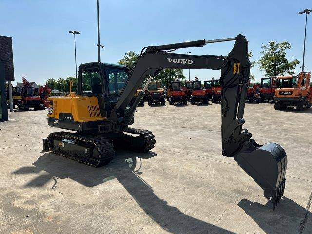 Volvo EC55D - Гусеничный экскаватор: фото 3 Volvo EC55D - Гусеничный экскаватор: фото 3