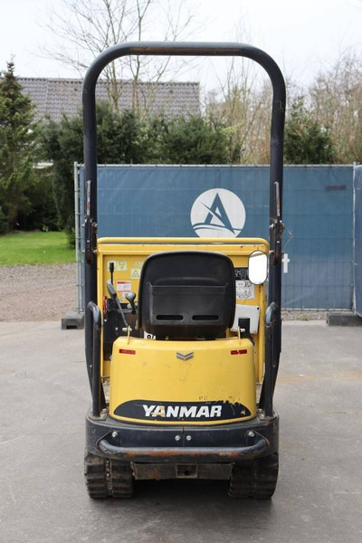 Yanmar C12R-B - Мини-самосвал: фото 4 Yanmar C12R-B - Мини-самосвал: фото 4