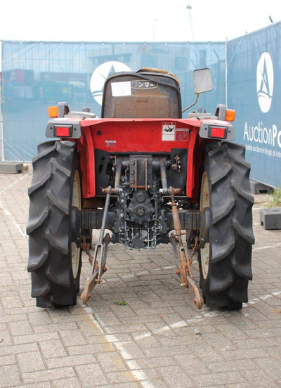 Yanmar F-180 - Трактор: фото 4 Yanmar F-180 - Трактор: фото 4