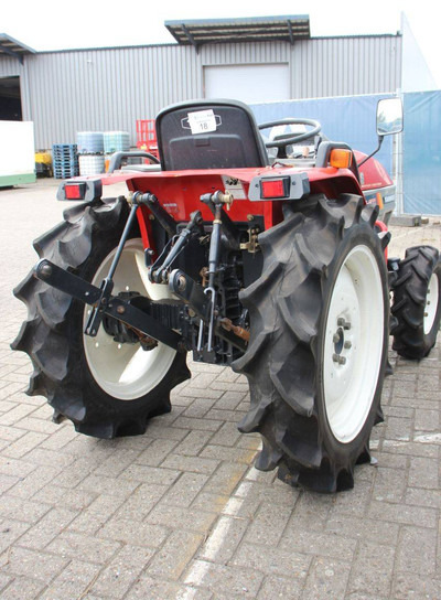 Yanmar F-200 - Трактор: фото 5 Yanmar F-200 - Трактор: фото 5