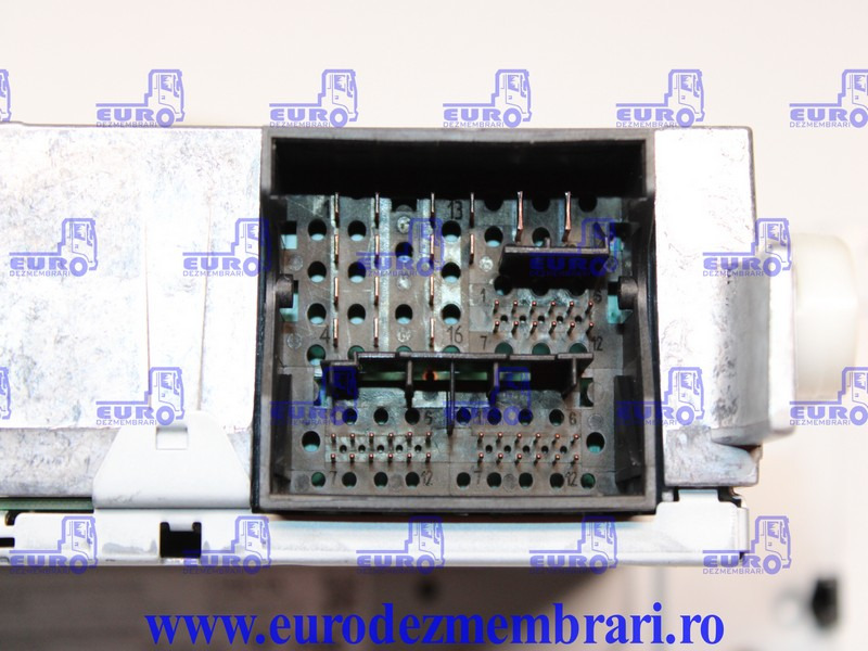 ELEMENT BORD UNITATE MULTIMEDIA AUS SCANIA SUPER 2906950, 2819280 - Приборная панель для Грузовиков: фото 4 ELEMENT BORD UNITATE MULTIMEDIA AUS SCANIA SUPER 2906950, 2819280 - Приборная панель для Грузовиков: фото 4