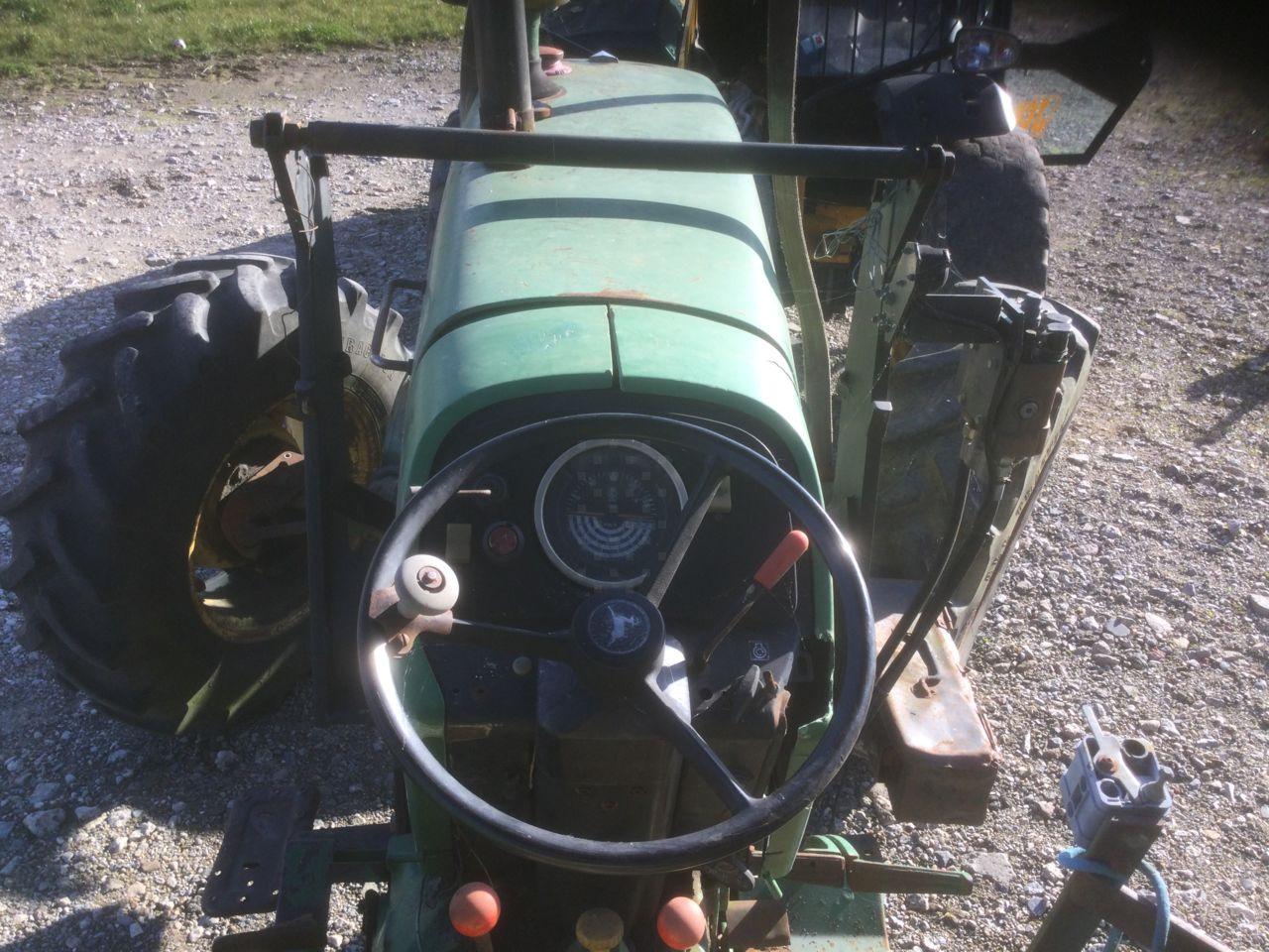 John Deere 1640 - Трактор: фото 3 John Deere 1640 - Трактор: фото 3