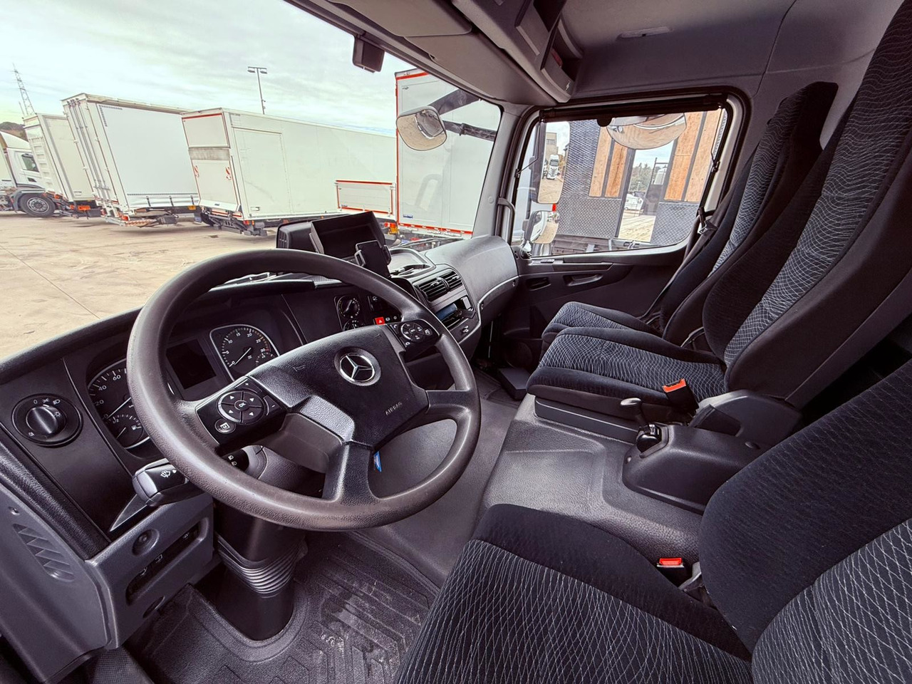 MERCEDES BENZ 9.21 Atego E6 (VAN) - Грузовик с закрытым кузовом: фото 5 MERCEDES BENZ 9.21 Atego E6 (VAN) - Грузовик с закрытым кузовом: фото 5