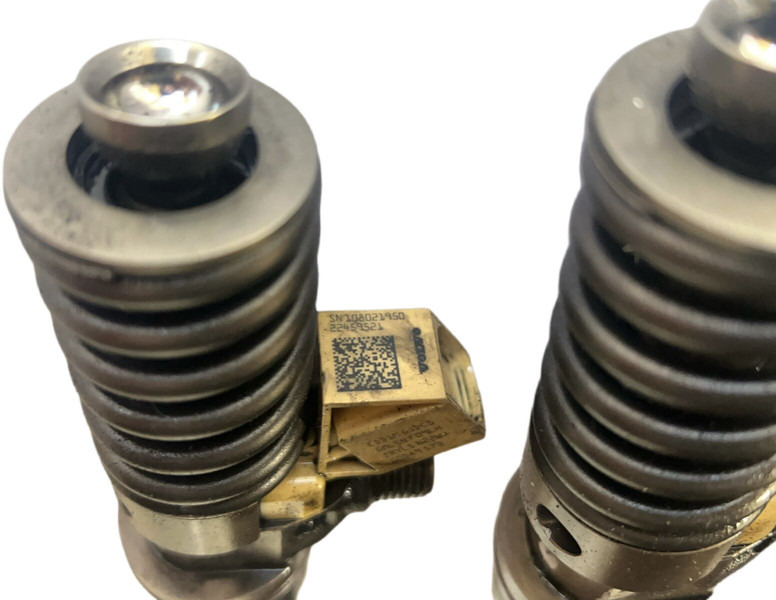 Volvo - Топливный фильтр: фото 3 Volvo - Топливный фильтр: фото 3