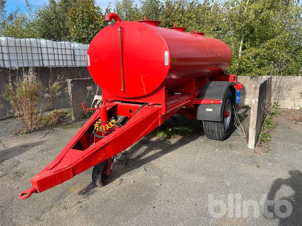 4000 liter - Прицеп-цистерна: фото 1 4000 liter - Прицеп-цистерна: фото 1