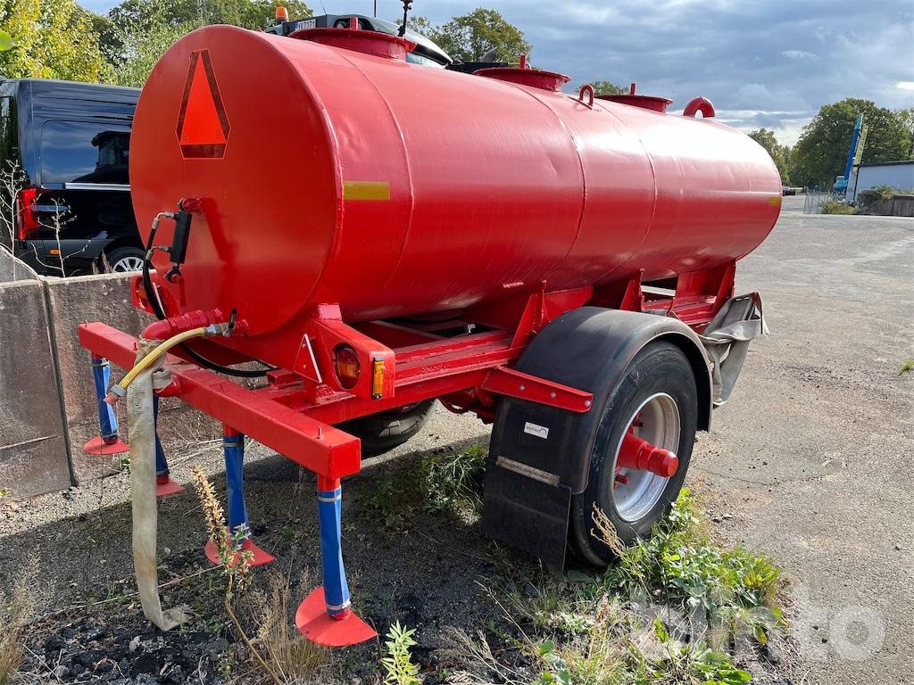 4000 liter - Прицеп-цистерна: фото 5 4000 liter - Прицеп-цистерна: фото 5