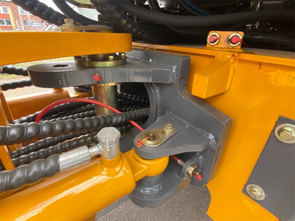 Колёсный погрузчик Everun ER412 PRO: фото 18