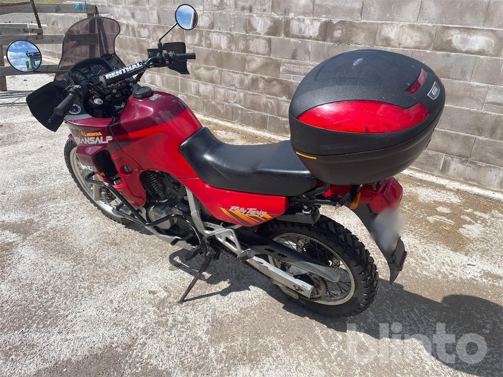 HONDA XL 600V TRANSALP P - Мотоцикл: фото 2 HONDA XL 600V TRANSALP P - Мотоцикл: фото 2