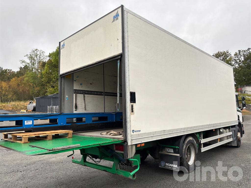 SCANIA P94D 230 - Грузовик с закрытым кузовом: фото 3 SCANIA P94D 230 - Грузовик с закрытым кузовом: фото 3