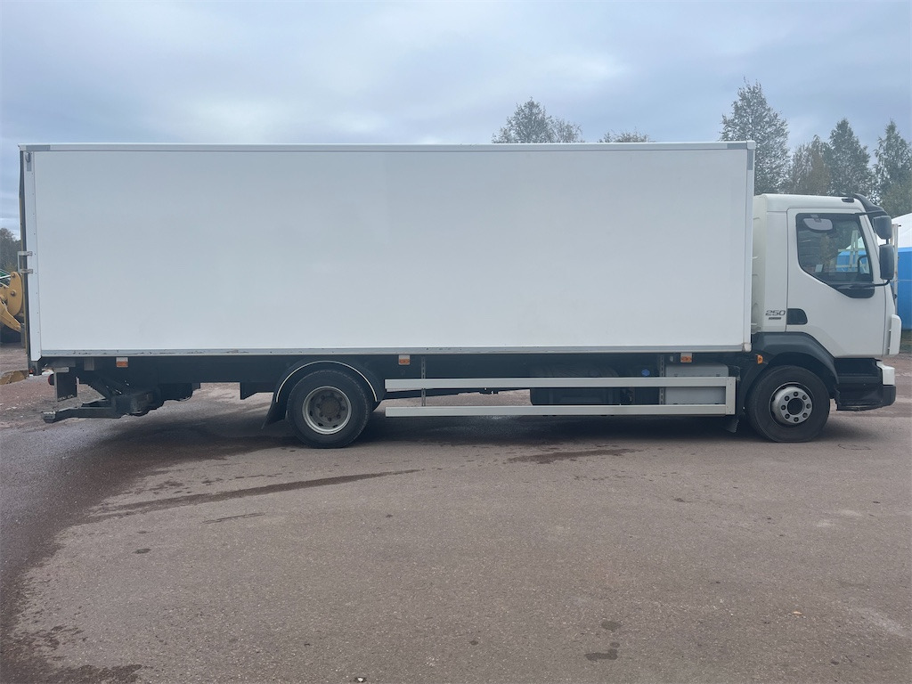 VOLVO FL250 4*2 - Грузовик с закрытым кузовом: фото 4 VOLVO FL250 4*2 - Грузовик с закрытым кузовом: фото 4