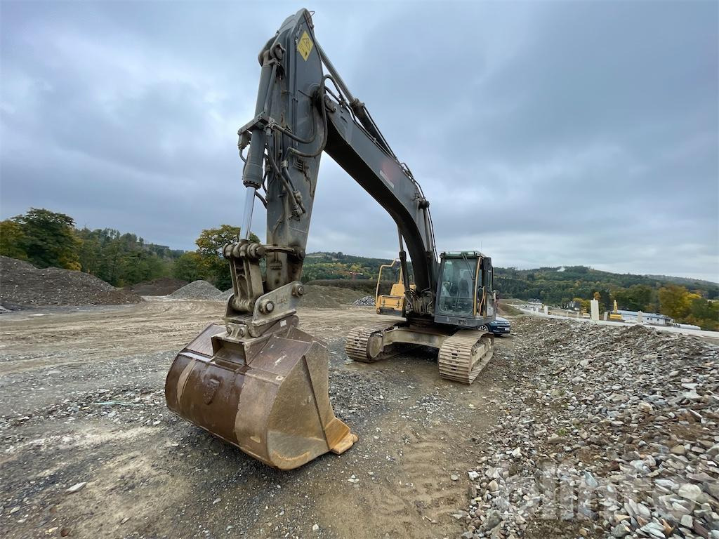 Volvo EC290CNL (2011) - Гусеничный экскаватор: фото 1 Volvo EC290CNL (2011) - Гусеничный экскаватор: фото 1