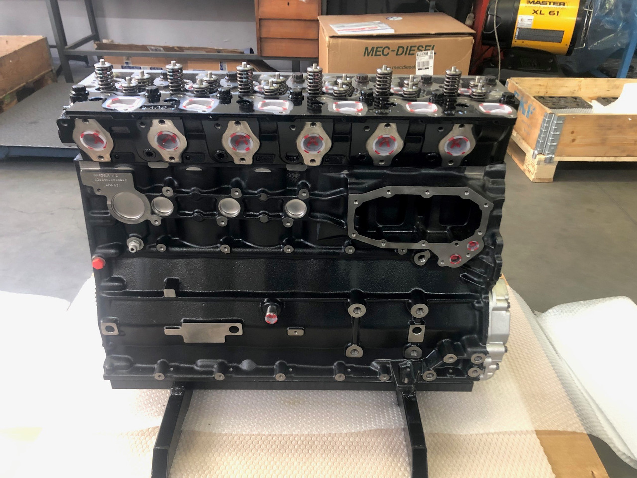 LONGBLOCK MERCEDES OM926LA-HLA / MERCEDES-OM926LA HLA - Блок цилиндров: фото 2 LONGBLOCK MERCEDES OM926LA-HLA / MERCEDES-OM926LA HLA - Блок цилиндров: фото 2