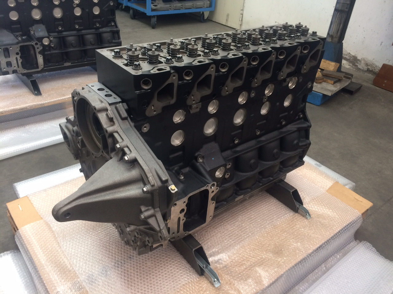 MOTORE MAN D0836LUH41 - 240CV - EURO 3 - BUS - Orizzontale - Двигатель для Автобусов: фото 4 MOTORE MAN D0836LUH41 - 240CV - EURO 3 - BUS - Orizzontale - Двигатель для Автобусов: фото 4