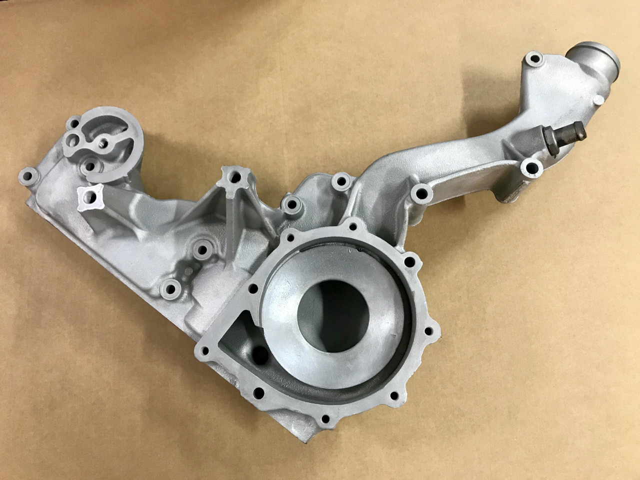 PORTELLA POMPA ACQUA - MOTORI MAN D2066 / D2676 - RIF. MAN 51063305041 - Помпа для Грузовиков: фото 1 PORTELLA POMPA ACQUA - MOTORI MAN D2066 / D2676 - RIF. MAN 51063305041 - Помпа для Грузовиков: фото 1