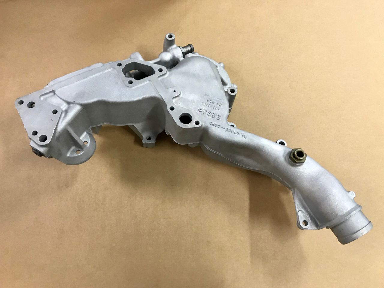 PORTELLA POMPA ACQUA - MOTORI MAN D2066 / D2676 - RIF. MAN 51063305041 - Помпа для Грузовиков: фото 2 PORTELLA POMPA ACQUA - MOTORI MAN D2066 / D2676 - RIF. MAN 51063305041 - Помпа для Грузовиков: фото 2