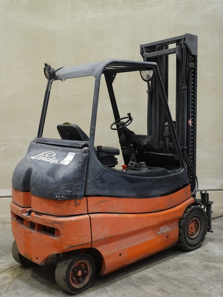 Linde E25 - Электропогрузчик: фото 2 Linde E25 - Электропогрузчик: фото 2