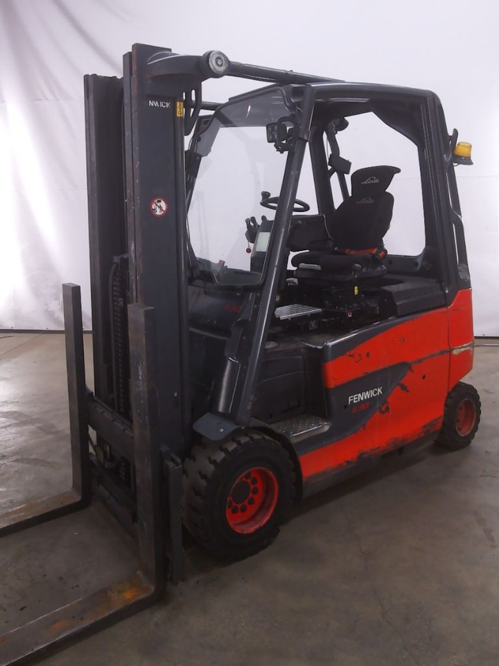 Linde E30HL-01/600 - Электропогрузчик: фото 5 Linde E30HL-01/600 - Электропогрузчик: фото 5