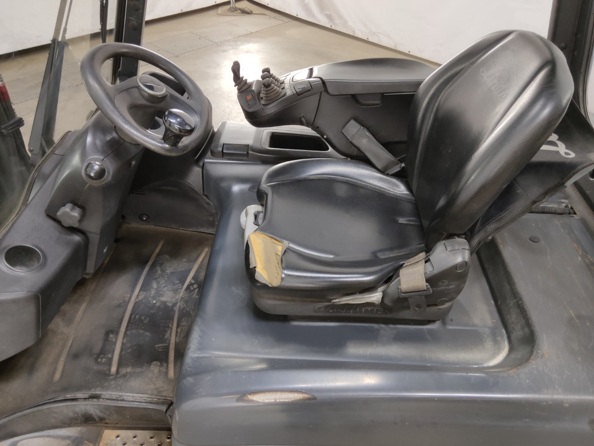 Linde E30L-01 - Электропогрузчик: фото 3 Linde E30L-01 - Электропогрузчик: фото 3