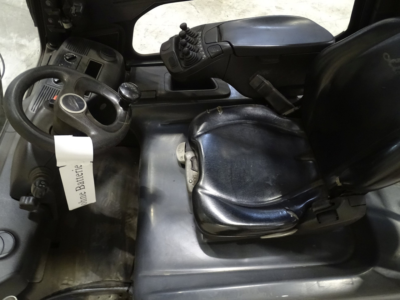 Linde E35L-01 - Электропогрузчик: фото 3 Linde E35L-01 - Электропогрузчик: фото 3