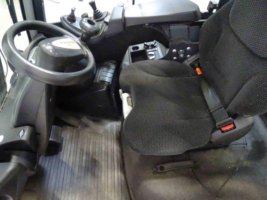 Still RX70-35T - Вилочный погрузчик: фото 3 Still RX70-35T - Вилочный погрузчик: фото 3