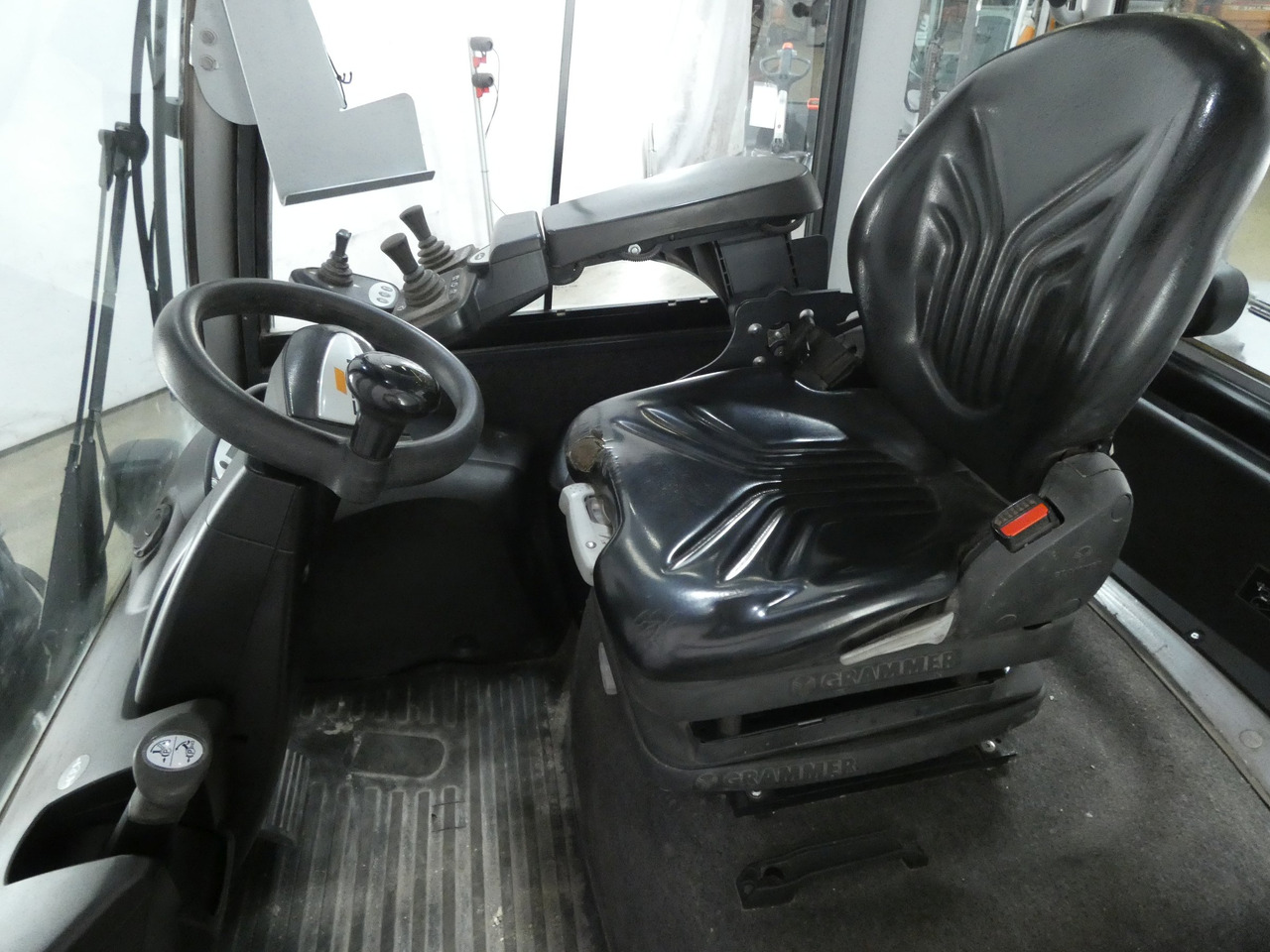 Still RX70-45 - Дизельный погрузчик: фото 3 Still RX70-45 - Дизельный погрузчик: фото 3