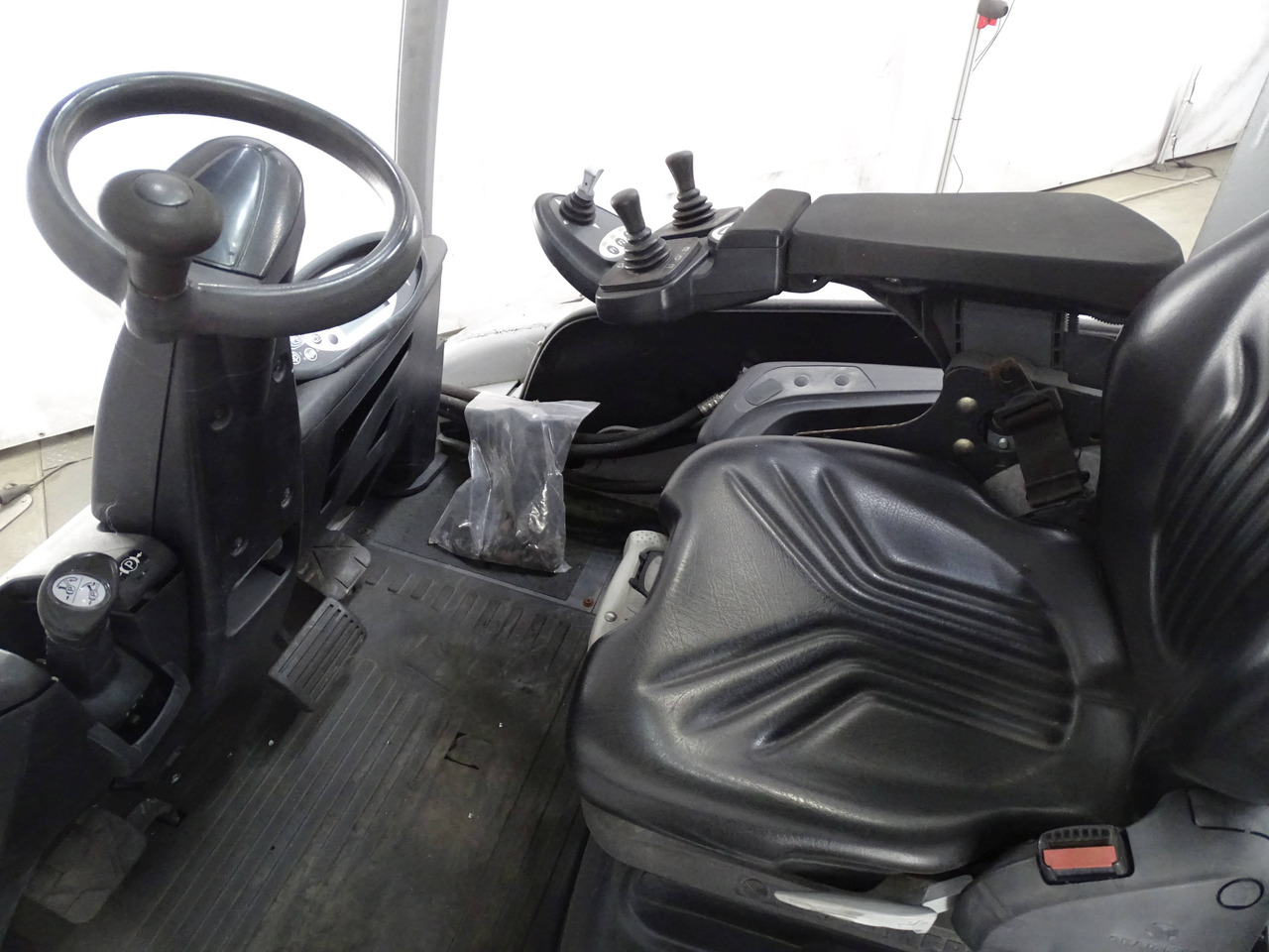 Still RX70-80/900 - Дизельный погрузчик: фото 3 Still RX70-80/900 - Дизельный погрузчик: фото 3