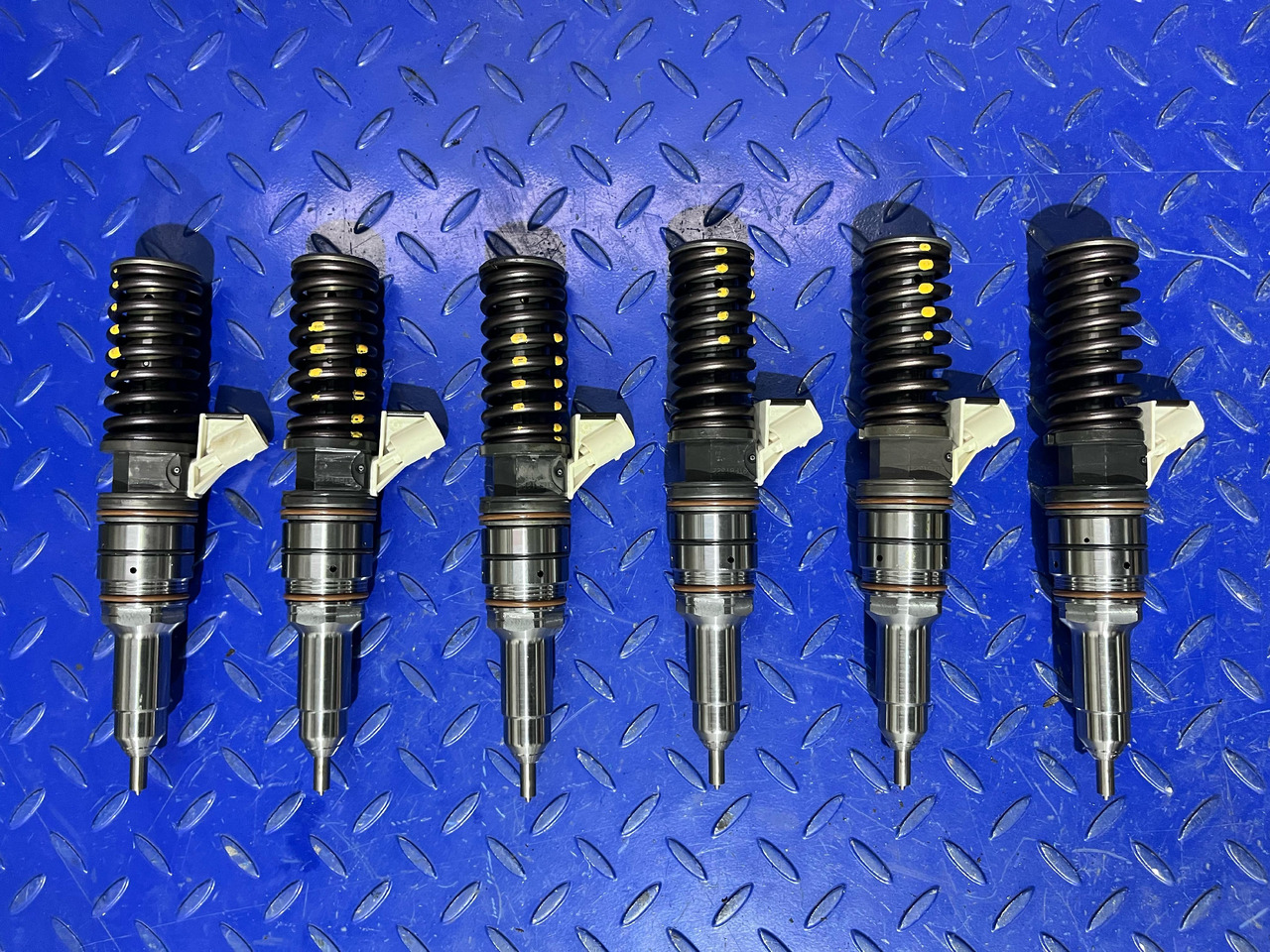 BOSCH Pump Nozzle Iveco 504287069 - Распределитель впрыска: фото 1 BOSCH Pump Nozzle Iveco 504287069 - Распределитель впрыска: фото 1