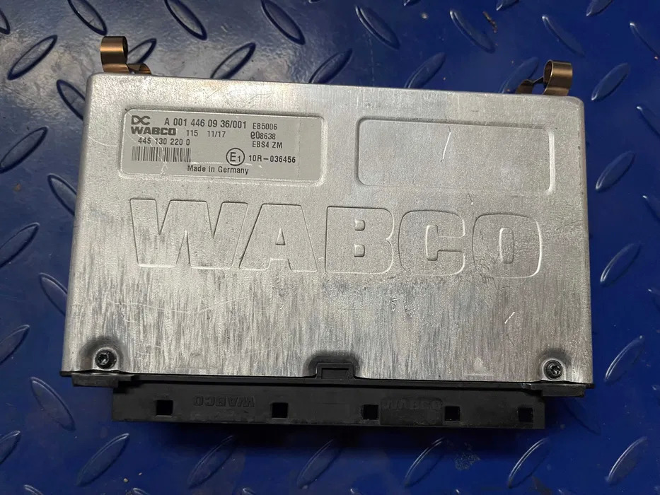 Mercedes Wabco EBS4 - Блок управления для Грузовиков: фото 1 Mercedes Wabco EBS4 - Блок управления для Грузовиков: фото 1