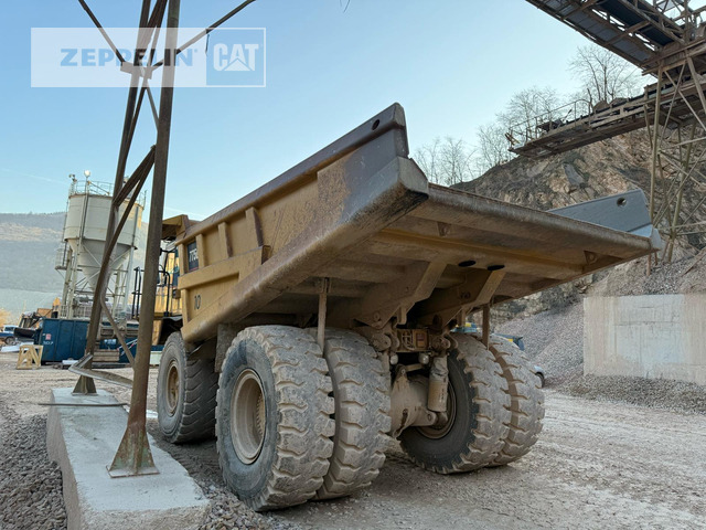 Cat 775E - Карьерный самосвал: фото 4 Cat 775E - Карьерный самосвал: фото 4