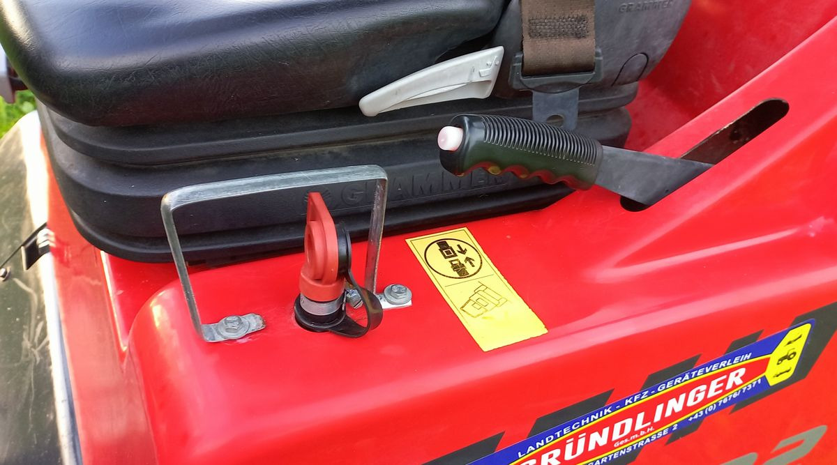 Schäffer Schäffer 2032 - Компактный фронтальный погрузчик: фото 5 Schäffer Schäffer 2032 - Компактный фронтальный погрузчик: фото 5