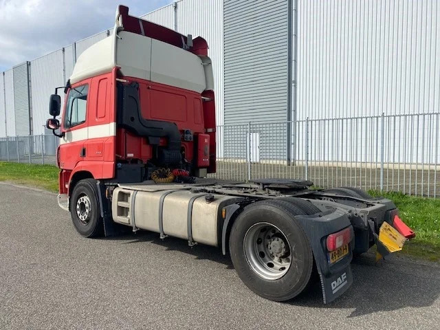 DAF CF 370 spacecab skylights - Тягач: фото 3 DAF CF 370 spacecab skylights - Тягач: фото 3